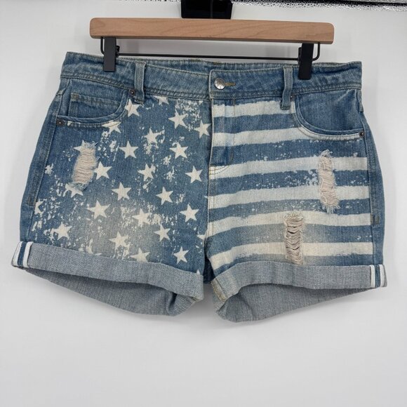 Women Juniors Jeans Shorts size 9 Seventeen American Flag Distressed Cuffed patr - Picture 1 of 10
